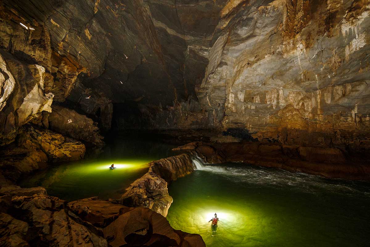 Vietnam Caving Expedition 4 Days